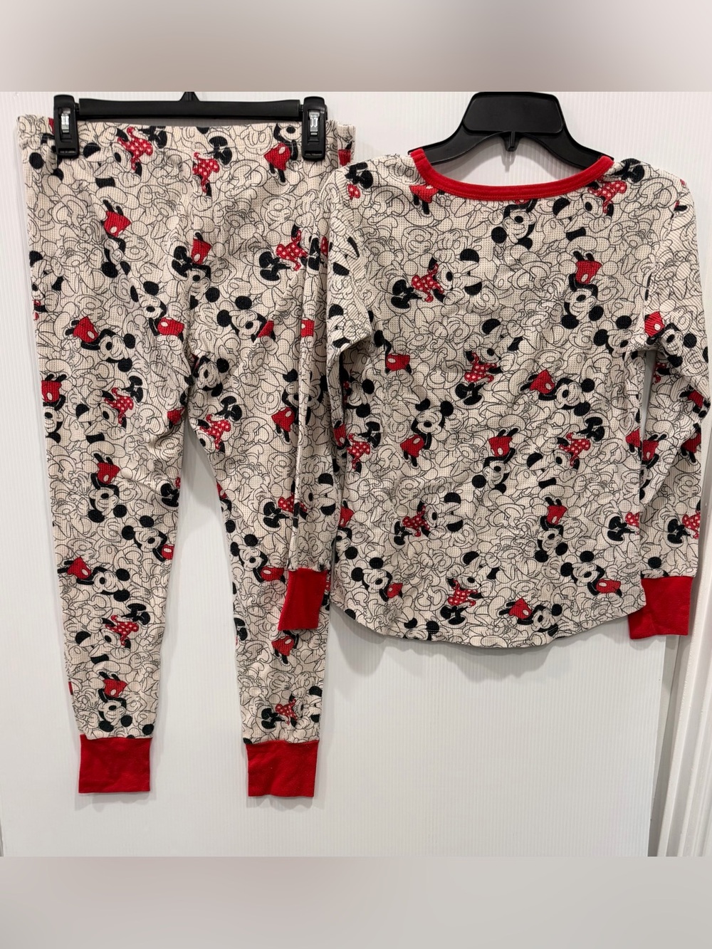Disney princess/Minnie Mouse Pajama Set